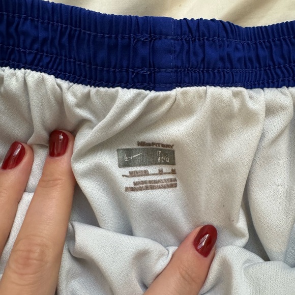 Nike dri fit tempo run short - Picture 2 of 2